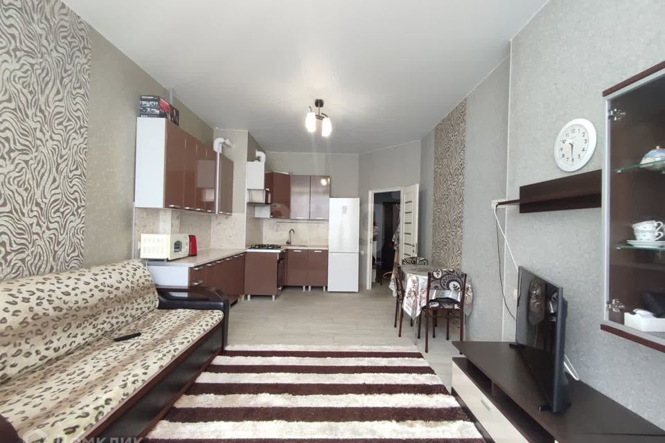 Продаётся 1-комнатная квартира, 46.8 м²