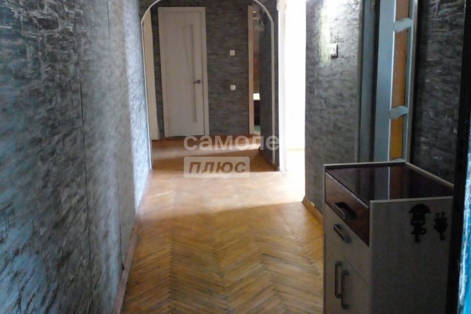 Продаётся 4-комнатная квартира, 74.1 м²