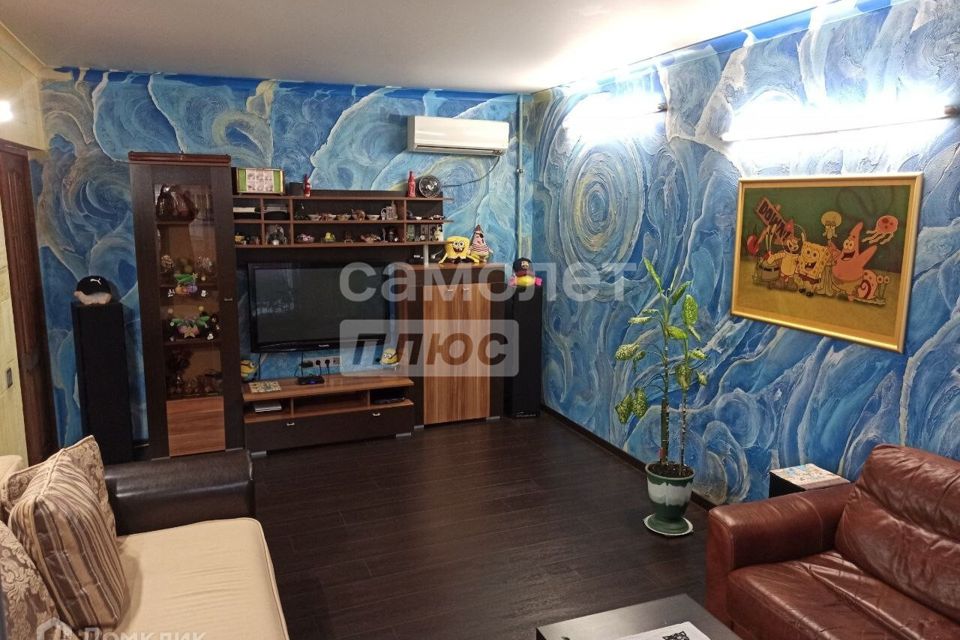 Продаётся 3-комнатная квартира, 71.7 м²