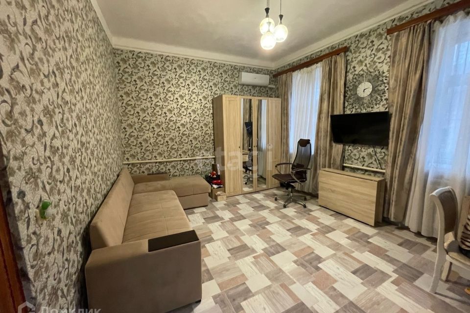 Продаётся 3-комнатная квартира, 70.1 м²