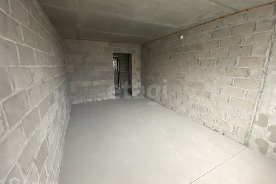 Продаётся 1-комнатная квартира, 42 м²