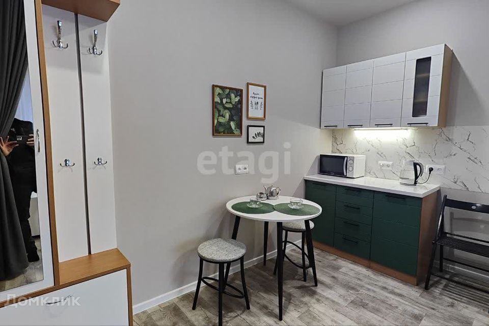Продаётся комната в 1-комн. квартире, 20 м²