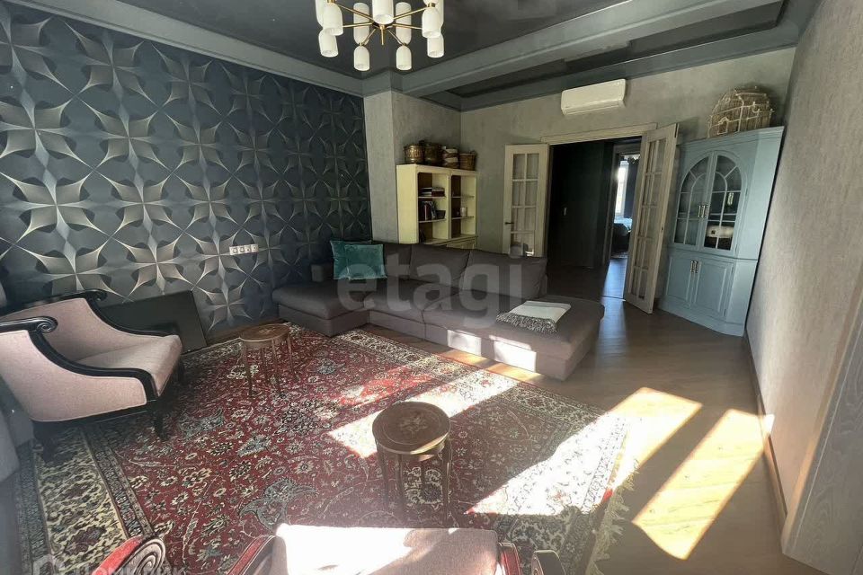Сдаётся 3-комнатная квартира, 104 м²