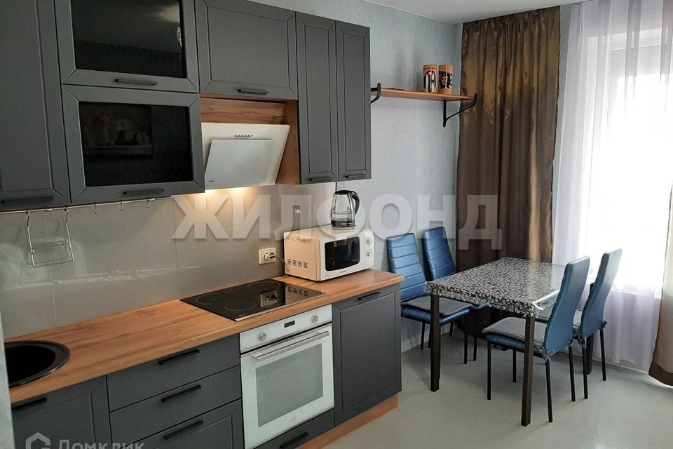 Сдаётся 1-комнатная квартира, 38 м²