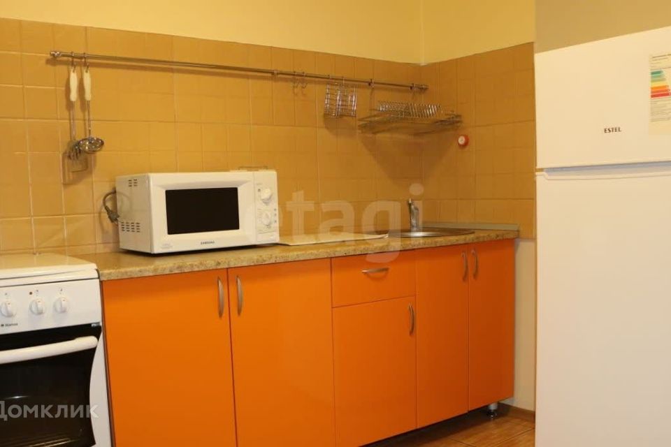 Сдаётся 1-комнатная квартира, 38 м²