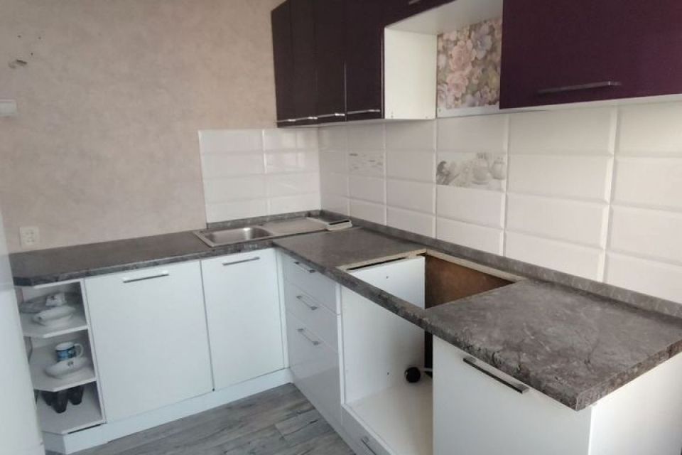 Продаётся 3-комнатная квартира, 64 м²