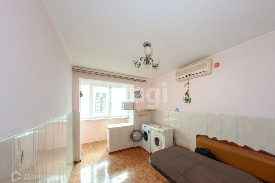Продаётся 3-комнатная квартира, 62.3 м²