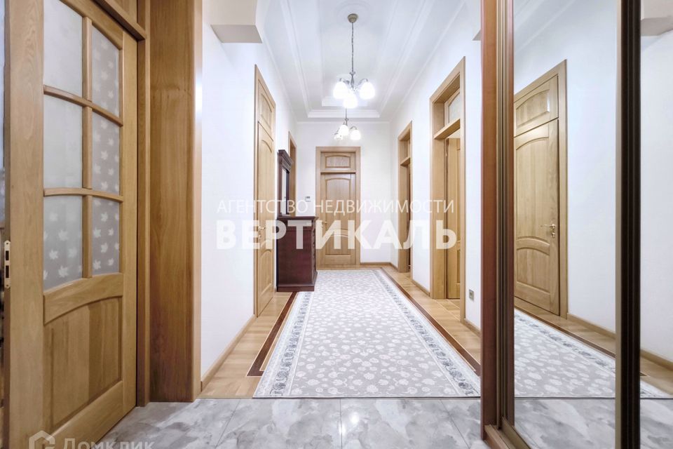 Сдаётся 3-комнатная квартира, 150 м²