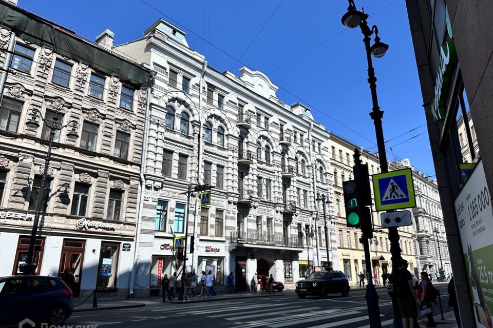 Продаётся 2-комнатная квартира, 55.9 м²