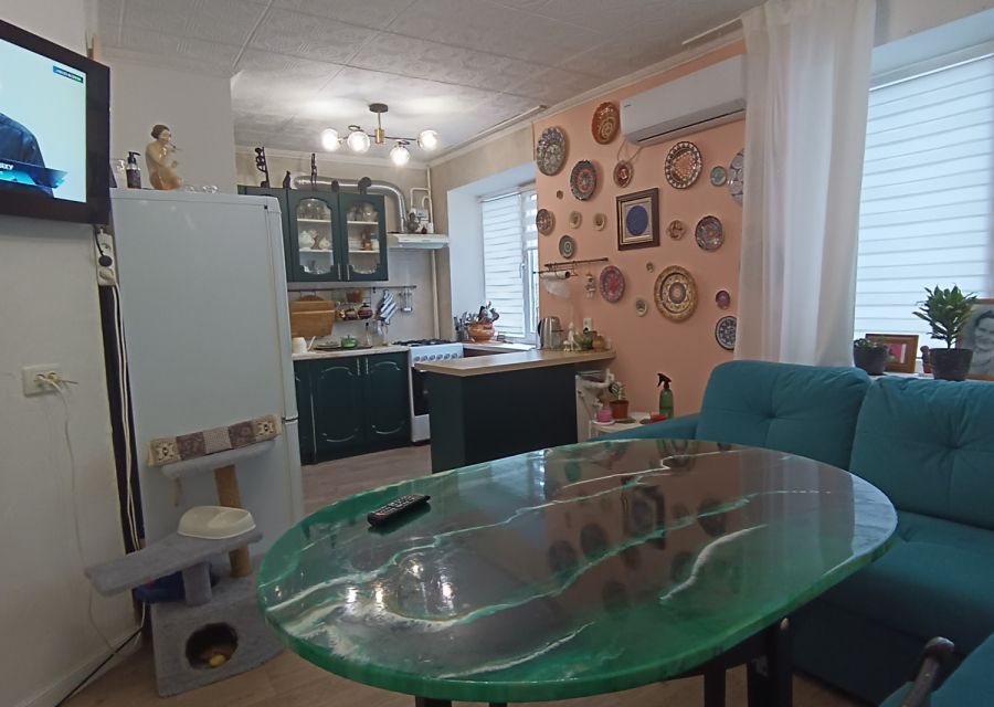 Продаётся 3-комнатная квартира, 61.6 м²