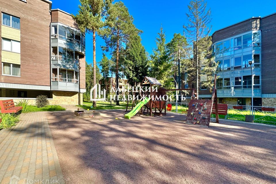 Продаётся 2-комнатная квартира, 63 м²