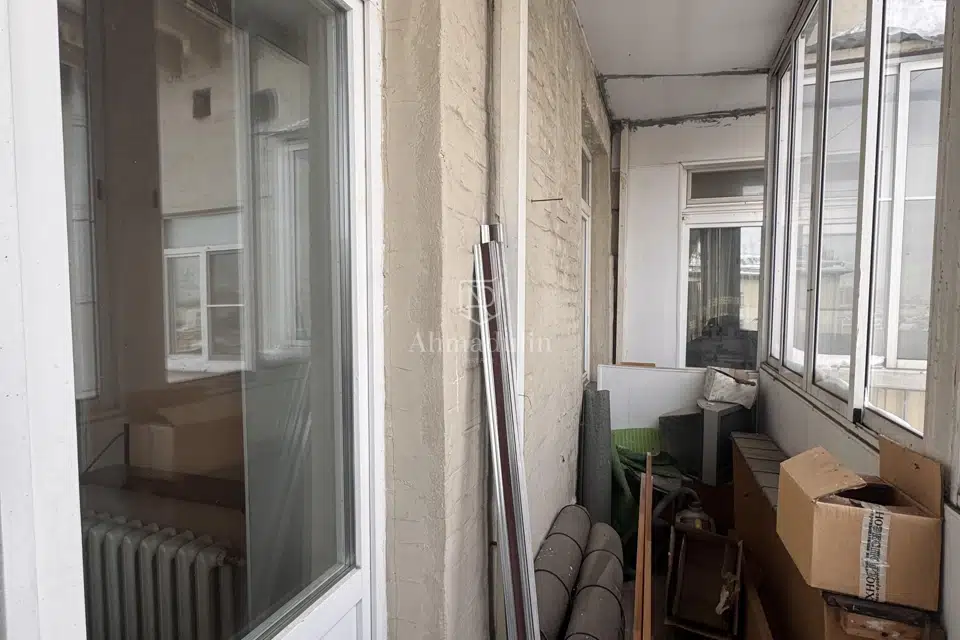 Продаётся 1-комнатная квартира, 70 м²