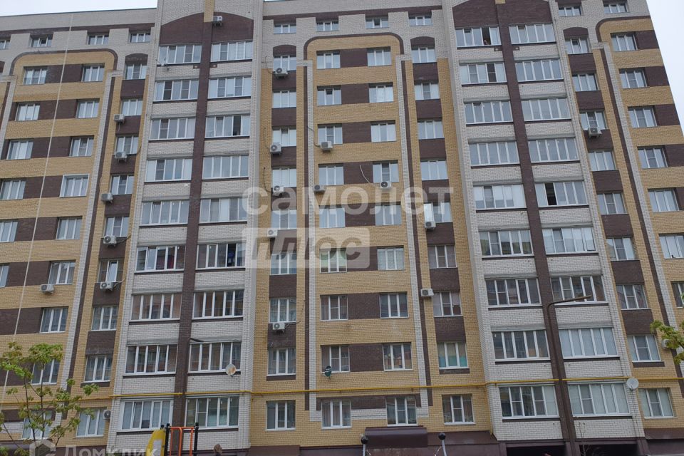 Продаётся 3-комнатная квартира, 118 м²