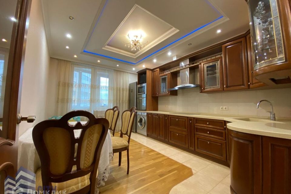 Сдаётся 2-комнатная квартира, 73 м²