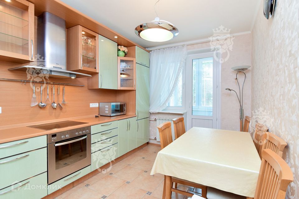 Сдаётся 3-комнатная квартира, 90 м²