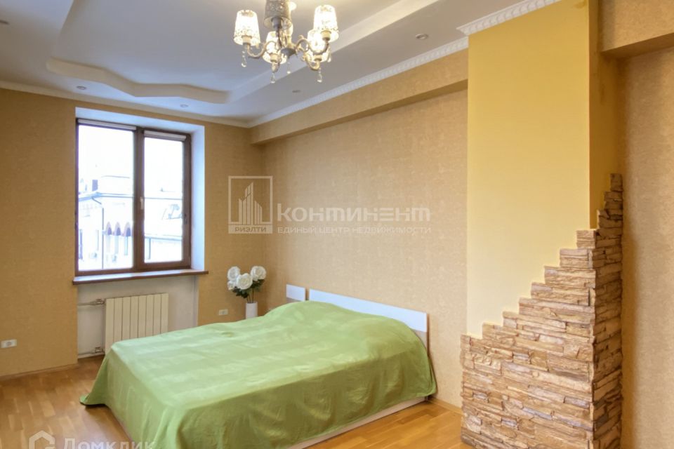 Продаётся 3-комнатная квартира, 81 м²