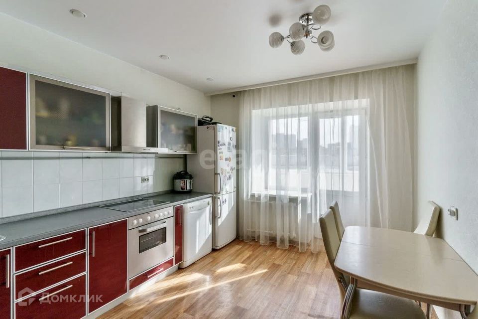 Продаётся 2-комнатная квартира, 68.6 м²