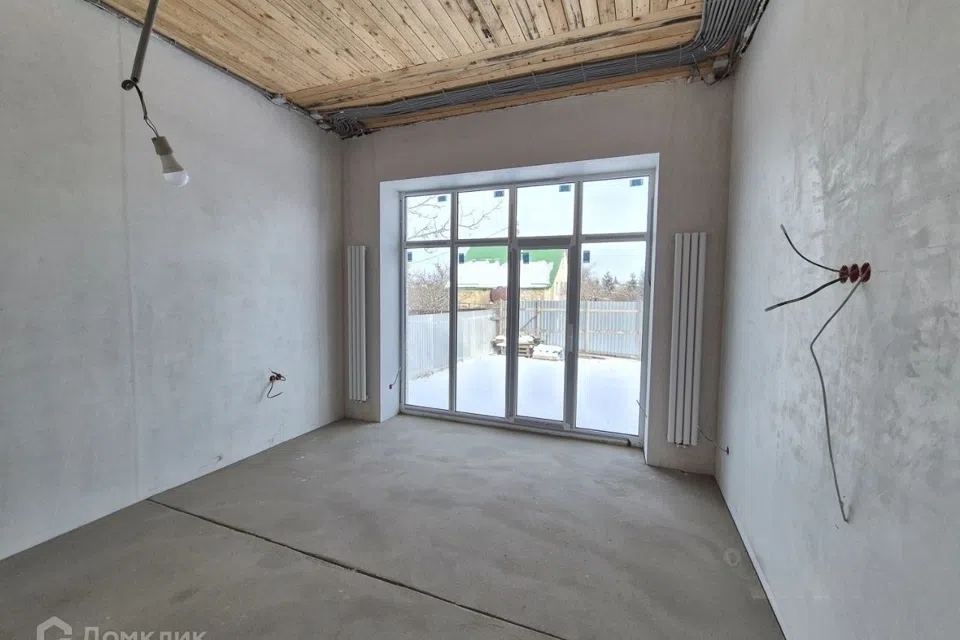 Продаётся 1-этажный дом, 235 м²