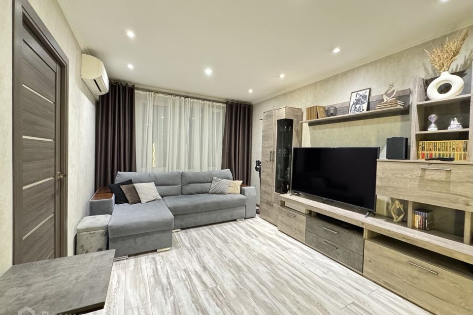 Продаётся 3-комнатная квартира, 49.5 м²