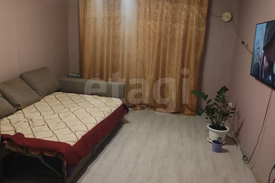 Продаётся 1-комнатная квартира, 43.6 м²
