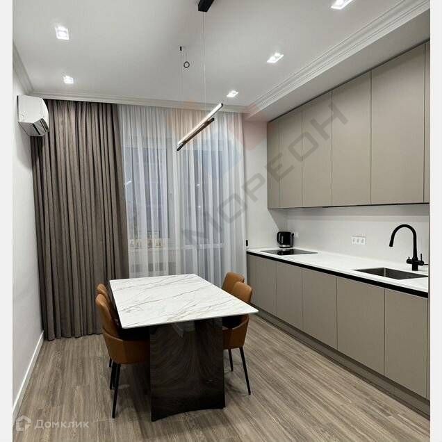Продаётся 2-комнатная квартира, 72.2 м²