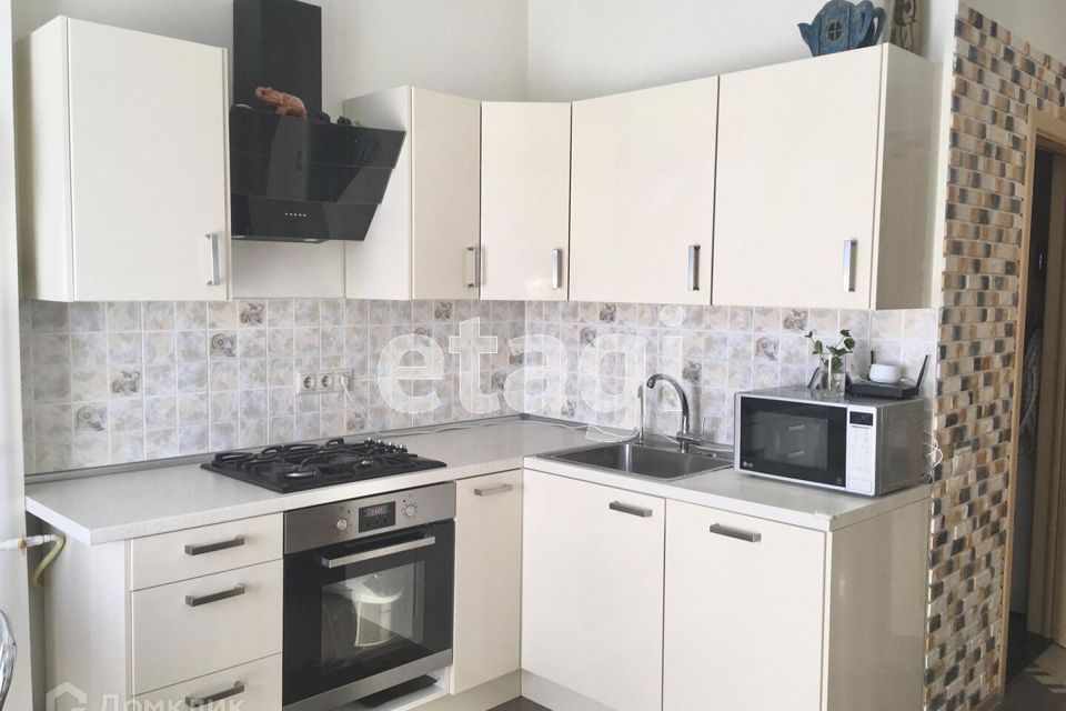Продаётся 1-комнатная квартира, 41 м²