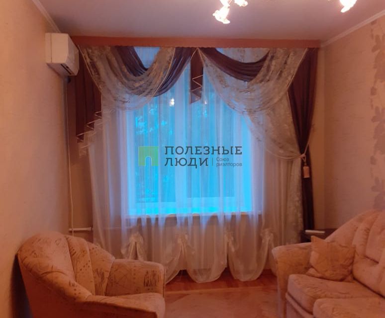 Продаётся 4-комнатная квартира, 102 м²