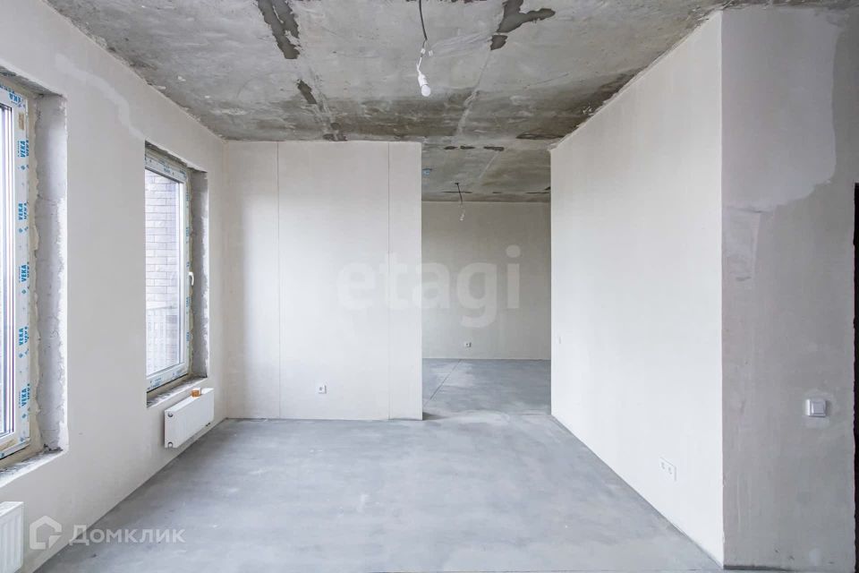 Продаётся 3-комнатная квартира, 105 м²