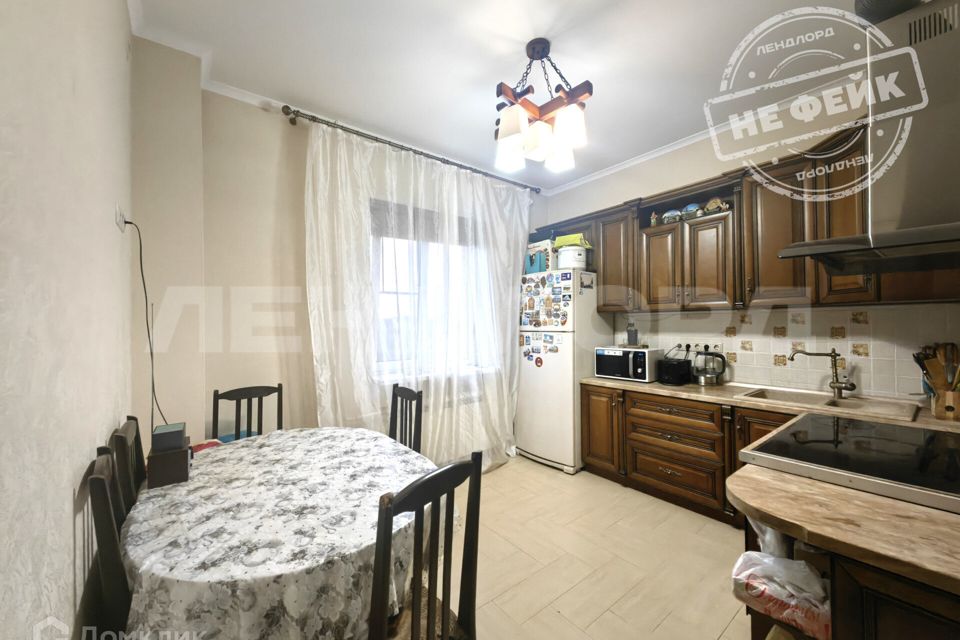 Сдаётся 2-комнатная квартира, 87 м²