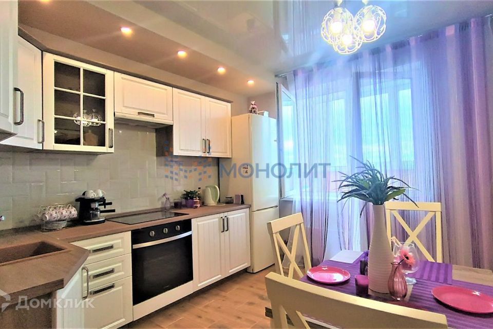 Продаётся 1-комнатная квартира, 43 м²