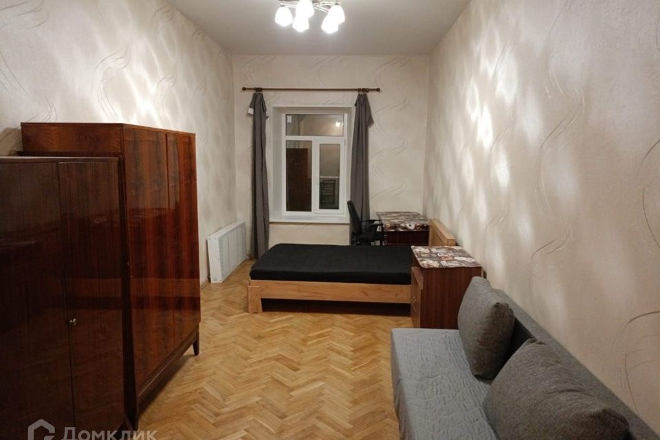 Сдаётся комната в 1-комн. квартире, 109.6 м²