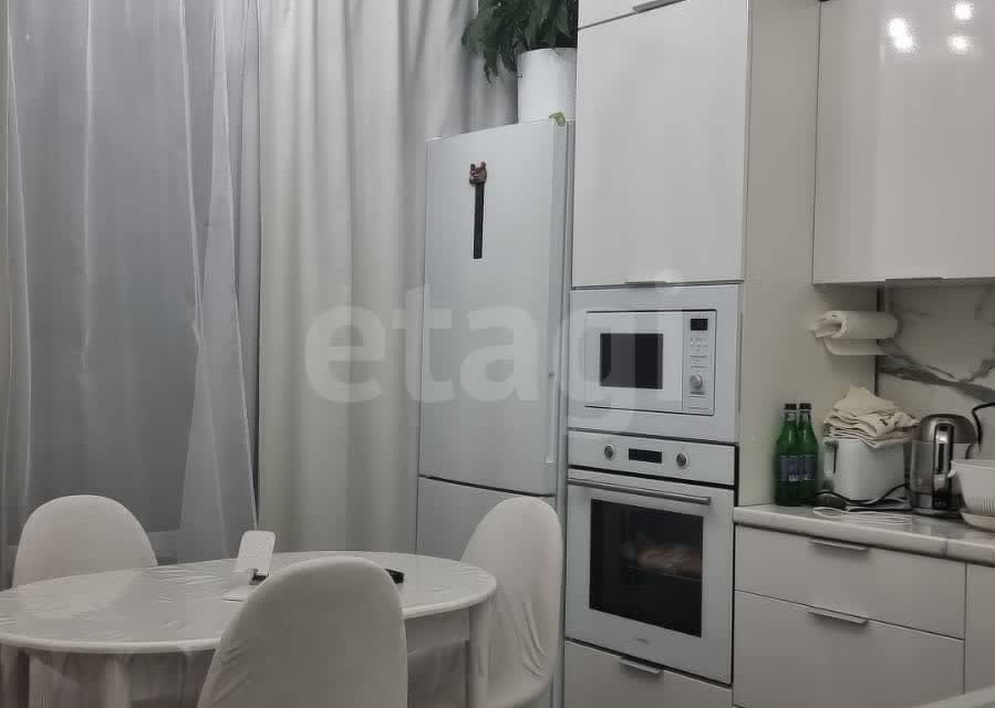 Продаётся 1-комнатная квартира, 38.1 м²