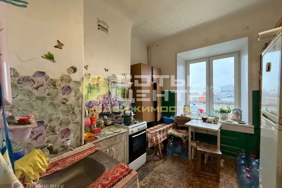 Продаётся комната в 3-комн. квартире, 17 м²