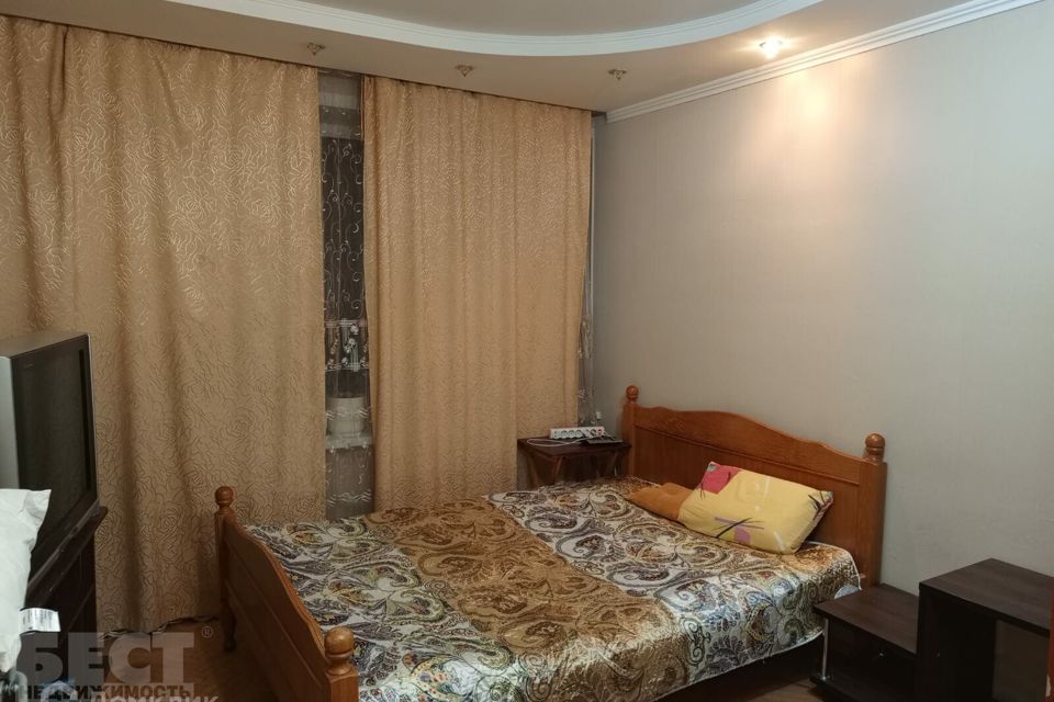 Продаётся комната в 3-комн. квартире, 60.2 м²