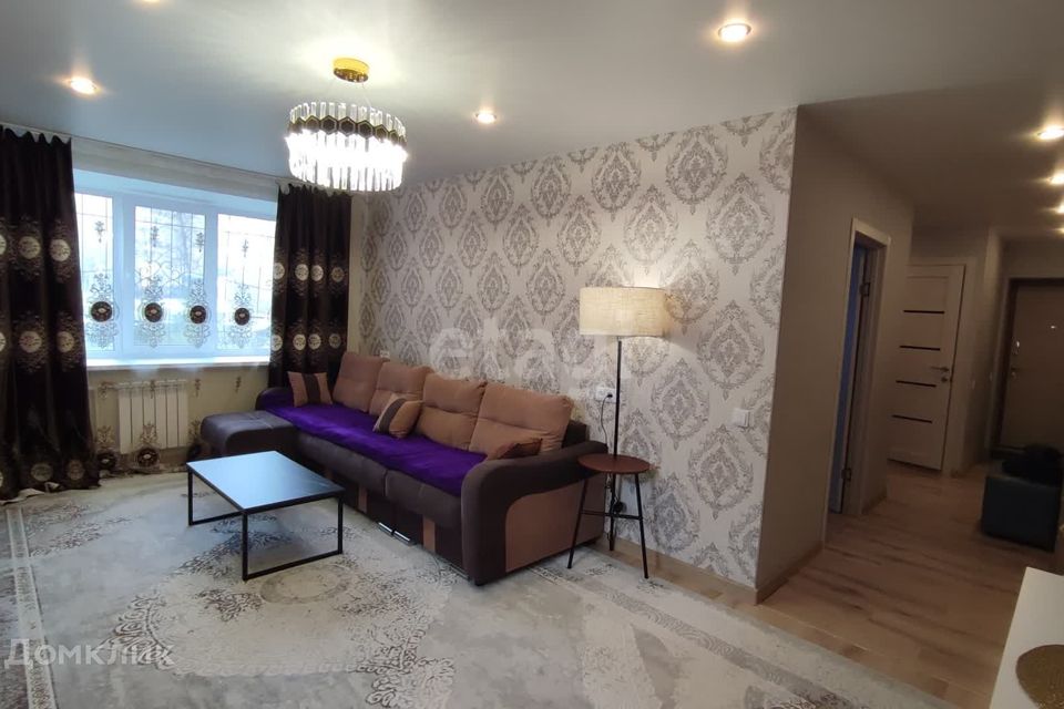 Продаётся 4-комнатная квартира, 74.3 м²