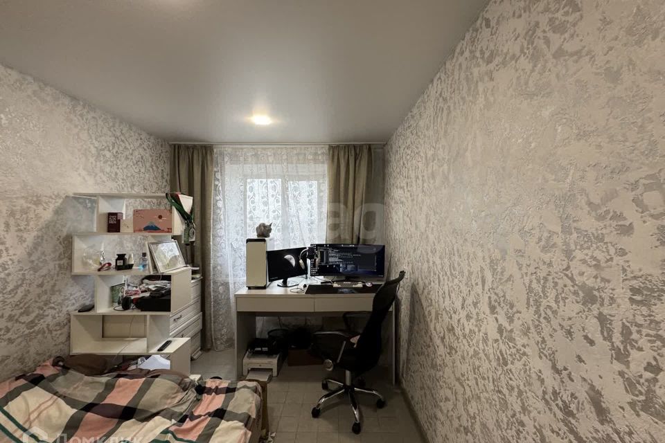 Продаётся 4-комнатная квартира, 80 м²