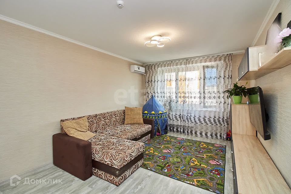 Продаётся 2-комнатная квартира, 55.9 м²