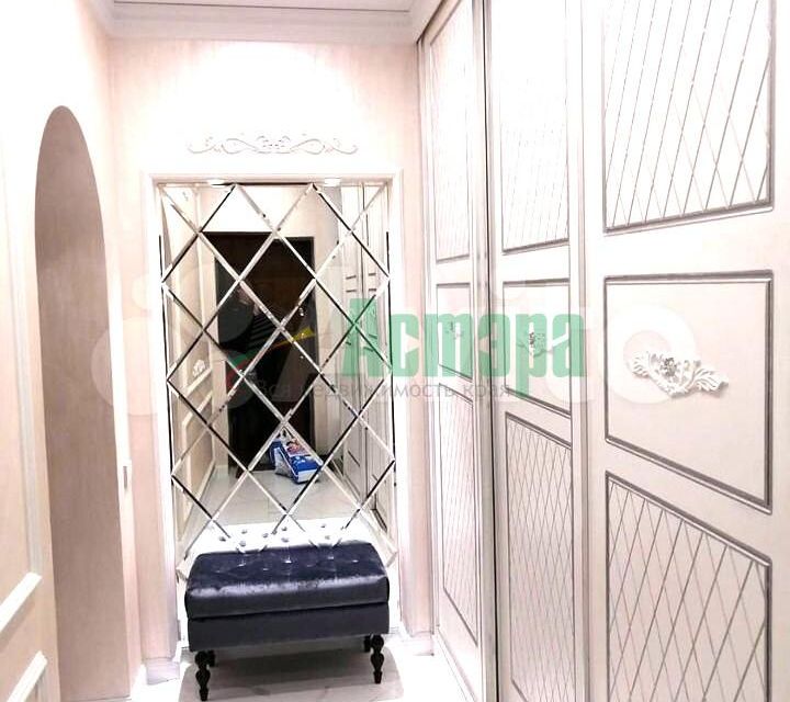 Продаётся 4-комнатная квартира, 140 м²