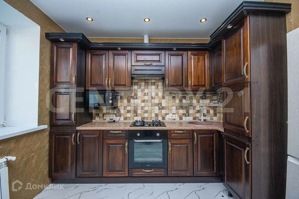 Продаётся 1-комнатная квартира, 55.6 м²