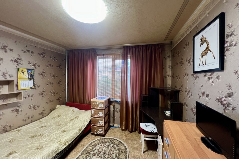 Продаётся 4-комнатная квартира, 76 м²
