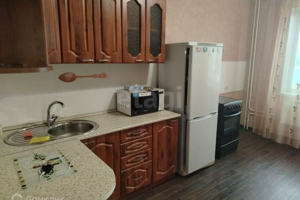 Продаётся 1-комнатная квартира, 42 м²
