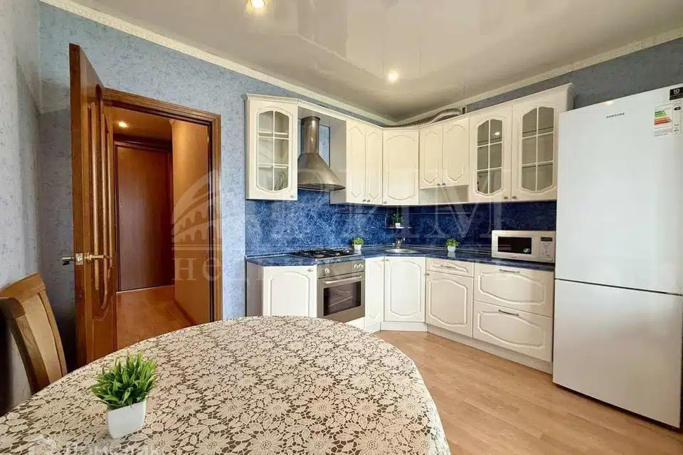 Продаётся 1-комнатная квартира, 48.7 м²