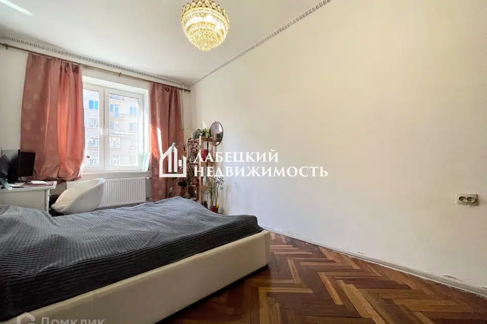 Продаётся 2-комнатная квартира, 55.9 м²