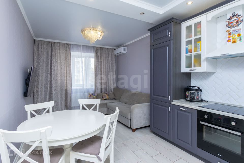 Продаётся 3-комнатная квартира, 77.2 м²