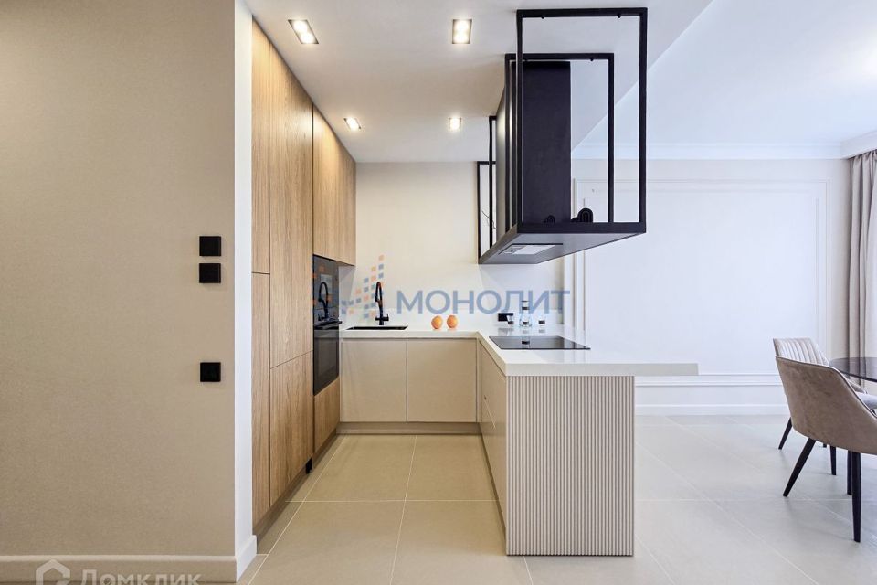 Продаётся 3-комнатная квартира, 109 м²