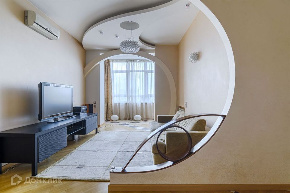 Сдаётся 4-комнатная квартира, 97 м²