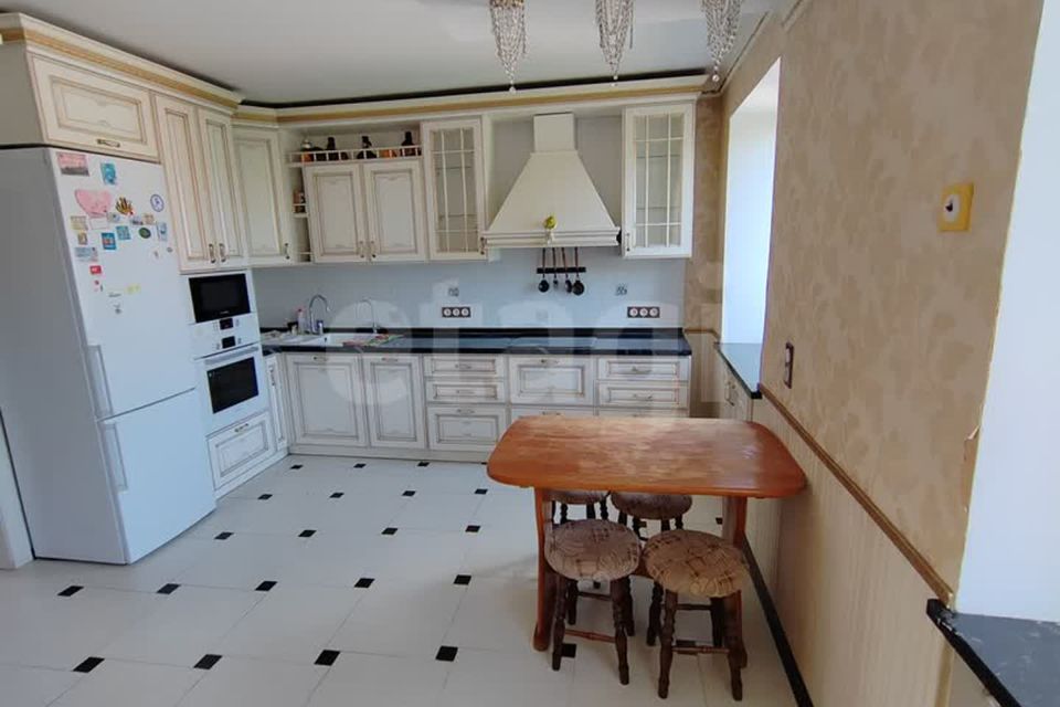Сдаётся 1-комнатная квартира, 58 м²
