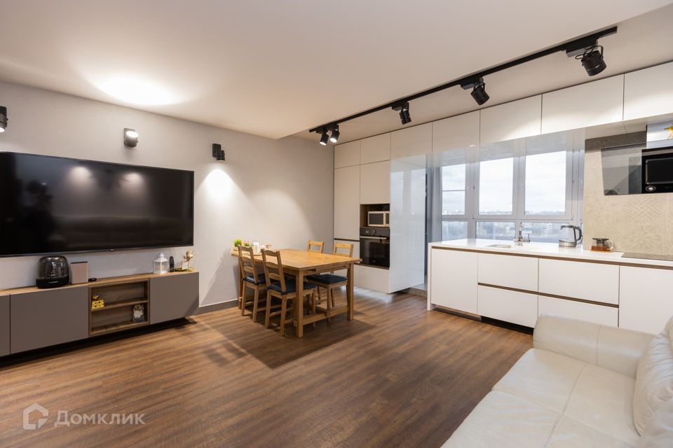 Продаётся 3-комнатная квартира, 77.4 м²