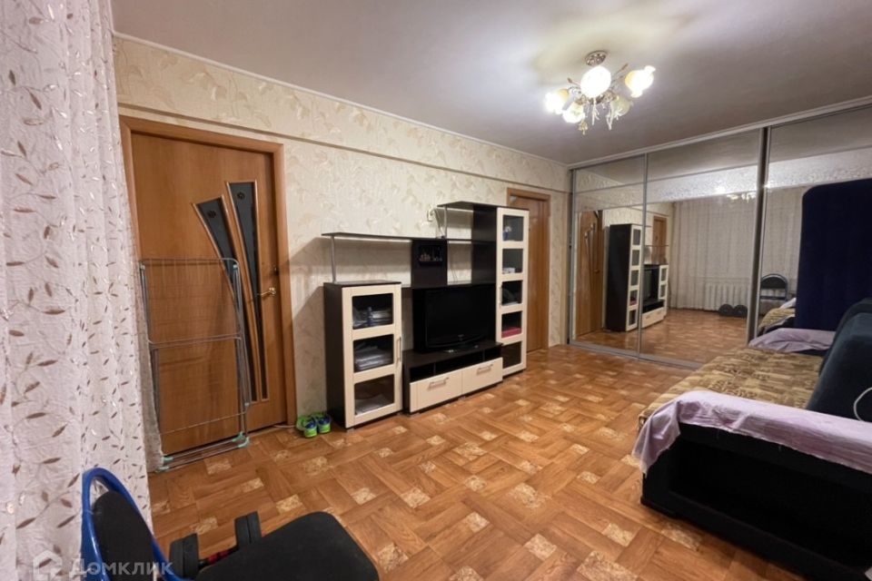 Продаётся 3-комнатная квартира, 48.8 м²
