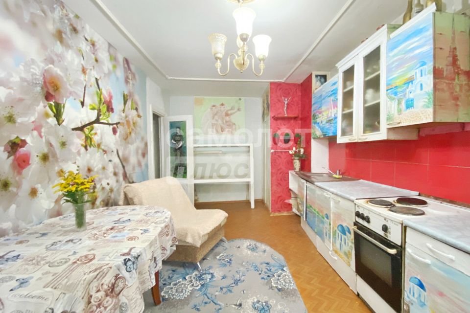 Продаётся 2-комнатная квартира, 75.3 м²